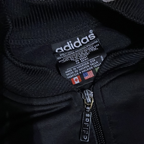 Black Adidas jacket zip front slit pockets - Picture 2 of 5